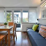 Vla Vla Apartments With Parking
