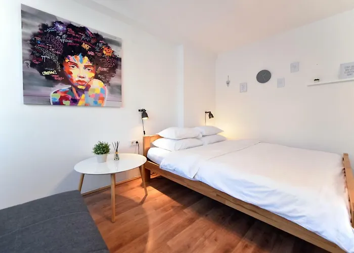 Vla Vla Apartments With Parking
